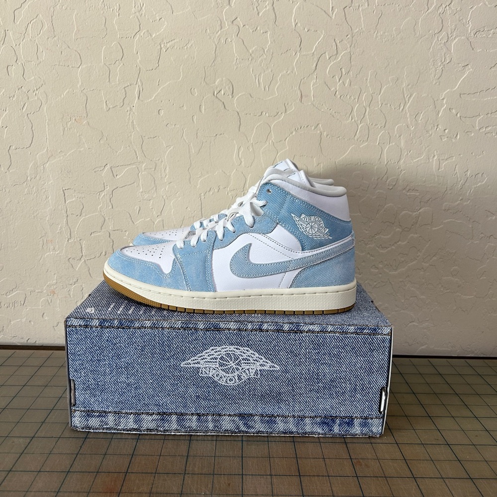 Jordan 1 Mid ‘Denim’ Womens